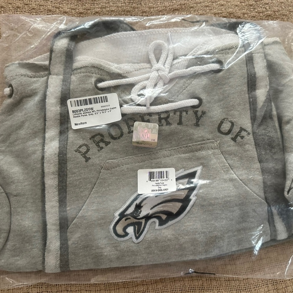 Gray Eagles 🦅 property of shoulder bag 🥰